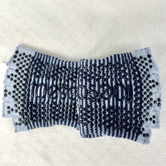 Toesox Low Rise Toe Socks Size Extra Small - Picture 2 of 3